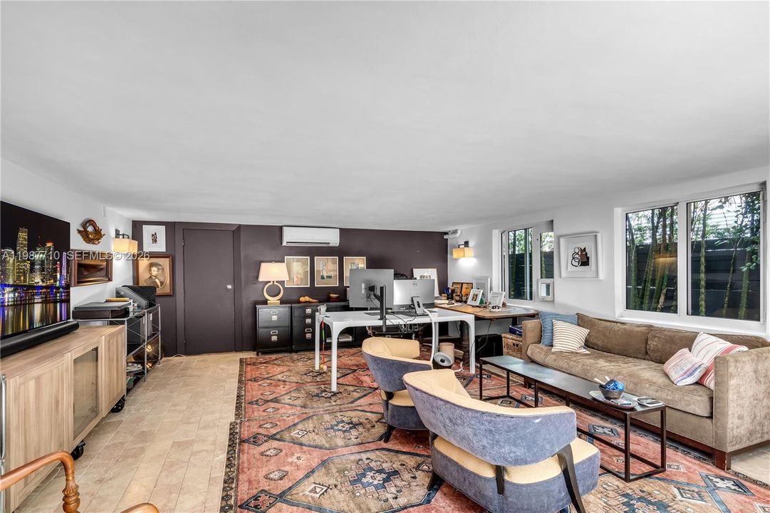 En Venta: $5,495,000 (5 camas, 5 baños, 3476 Pies cuadrados)