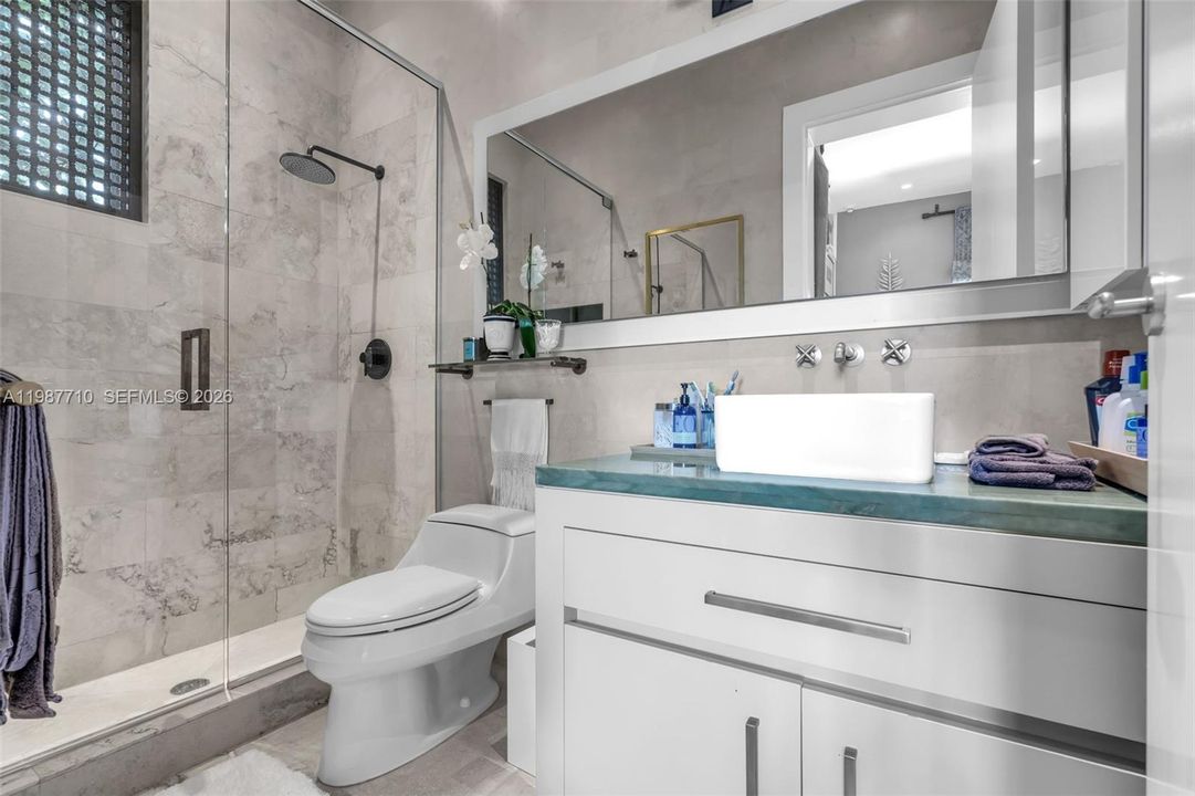 En Venta: $5,495,000 (5 camas, 5 baños, 3476 Pies cuadrados)