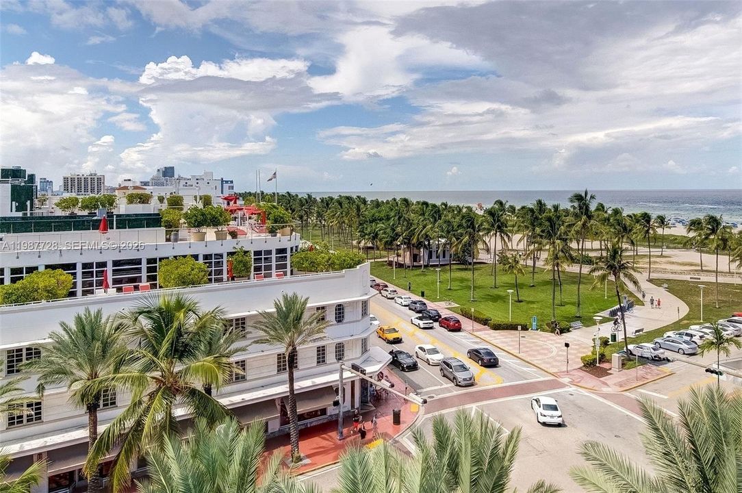 На продажу: $2,299,000 (2 спален, 2 ванн, 1446 Квадратных фут)