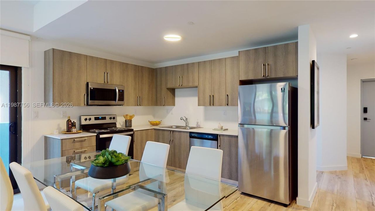Active With Contract: $2,500 (3 beds, 2 baths, 1478 Square Feet)
