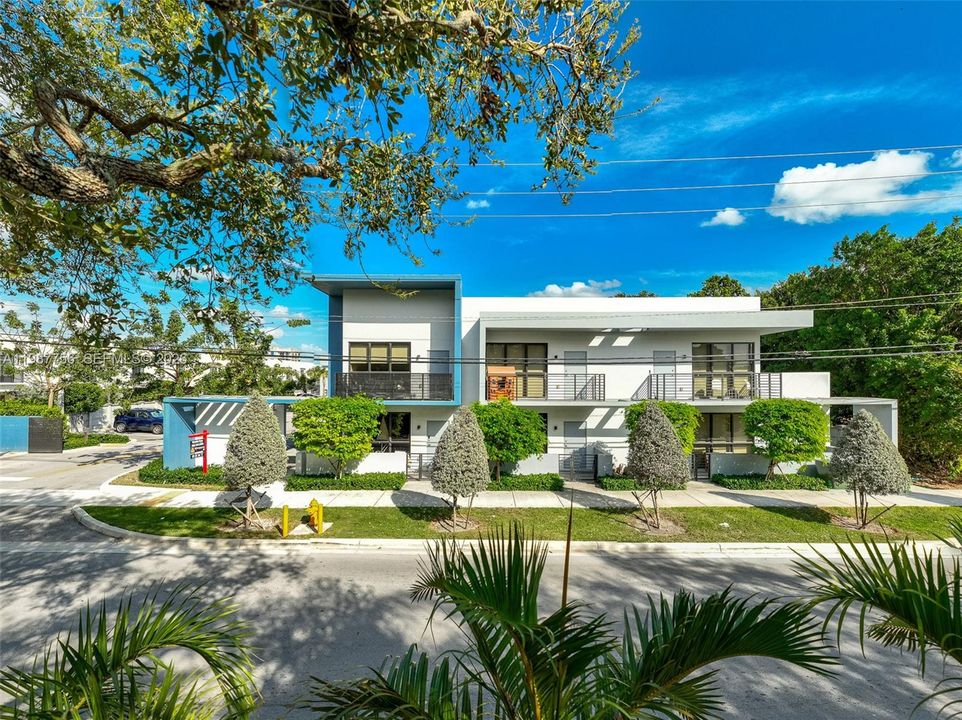 Active With Contract: $2,500 (3 beds, 2 baths, 1478 Square Feet)
