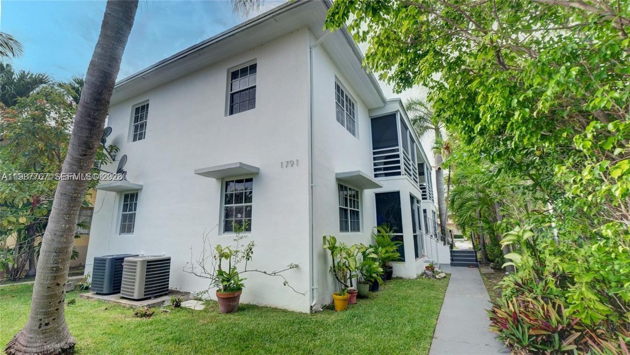 For Sale: $2,350,000 (0 beds, 0 baths, 3872 Square Feet)