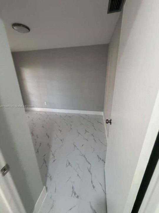 Недавно арендовано: $2,250 (5 спален, 2 ванн, 2112 Квадратных фут)
