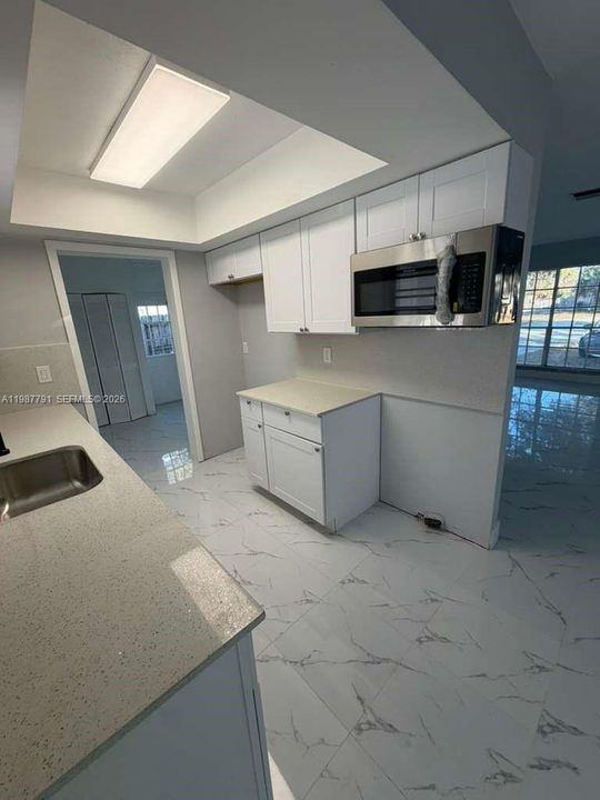 Недавно арендовано: $2,250 (5 спален, 2 ванн, 2112 Квадратных фут)