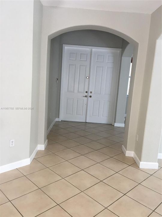 Active With Contract: $4,400 (4 beds, 4 baths, 2650 Square Feet)