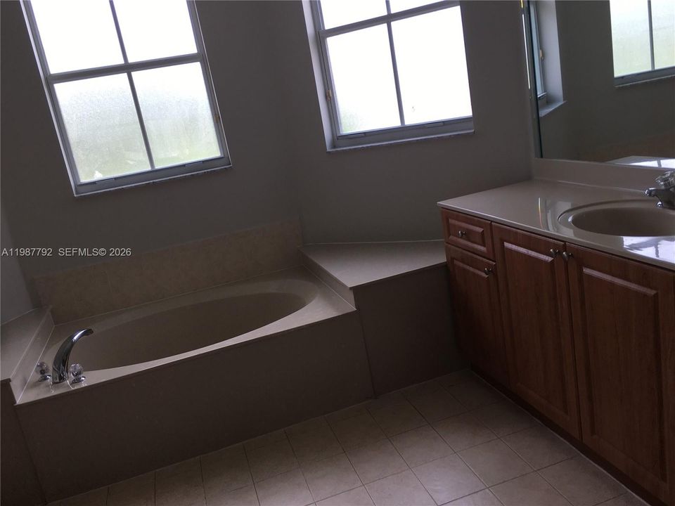 Active With Contract: $4,400 (4 beds, 4 baths, 2650 Square Feet)