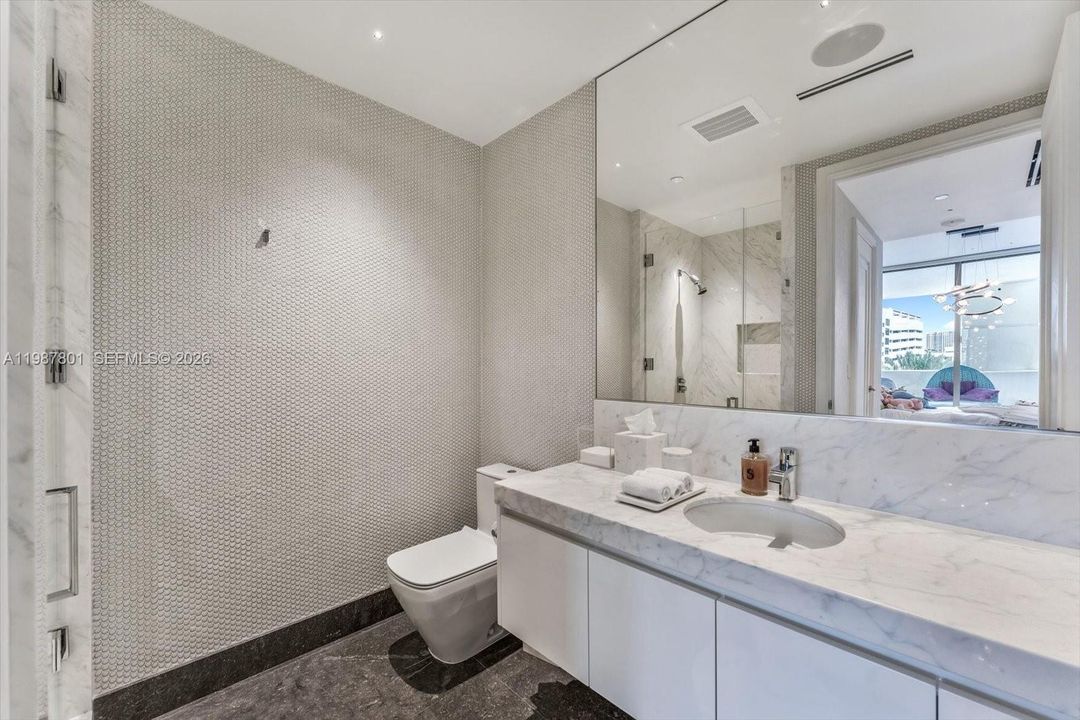 For Sale: $15,750,000 (6 beds, 8 baths, 4965 Square Feet)