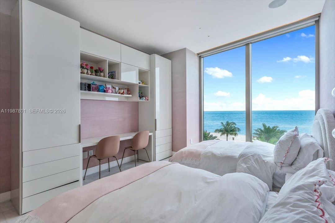 For Sale: $15,750,000 (6 beds, 8 baths, 4965 Square Feet)