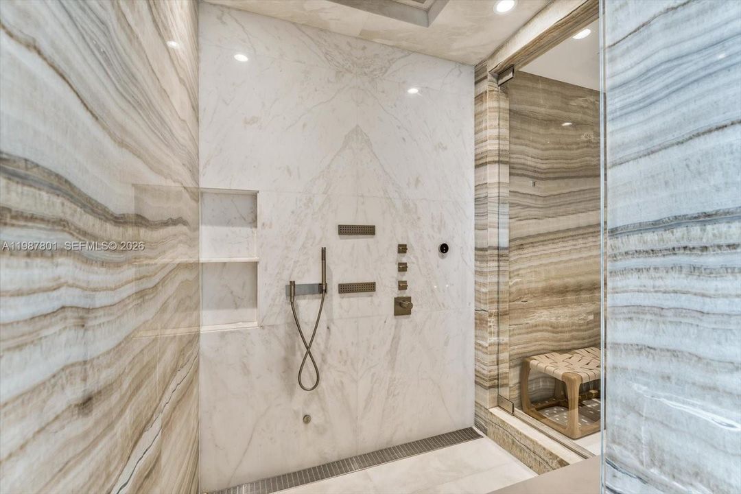 For Sale: $15,750,000 (6 beds, 8 baths, 4965 Square Feet)