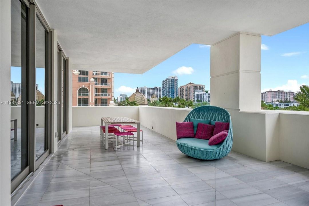 For Sale: $15,750,000 (6 beds, 8 baths, 4965 Square Feet)
