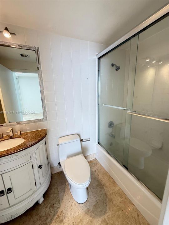 En Venta: $335,000 (1 camas, 1 baños, 640 Pies cuadrados)