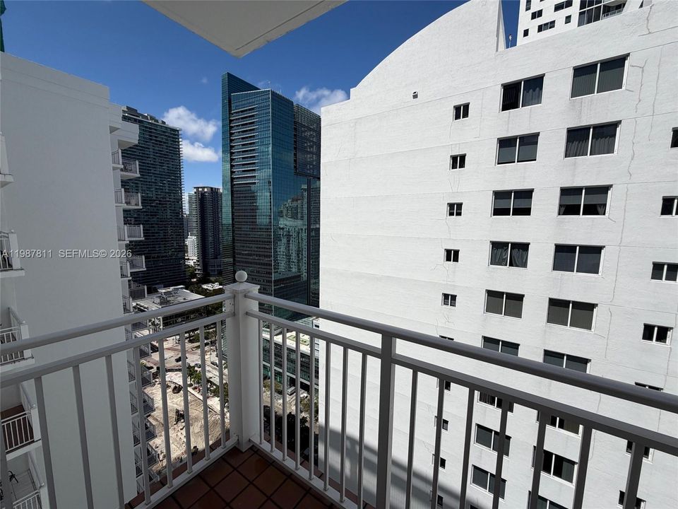 En Venta: $335,000 (1 camas, 1 baños, 640 Pies cuadrados)