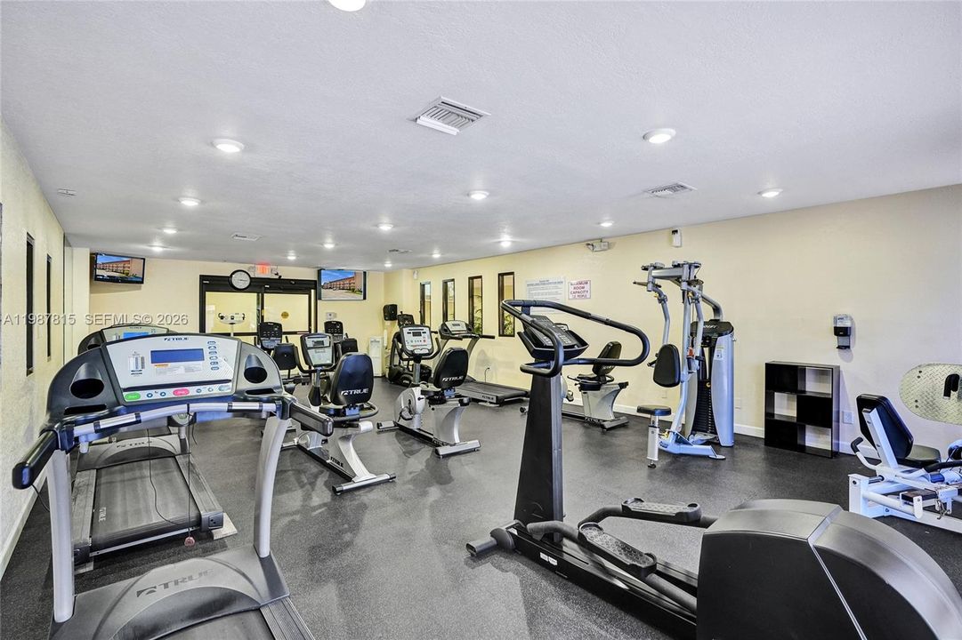 Activo con contrato: $89,000 (2 camas, 2 baños, 850 Pies cuadrados)