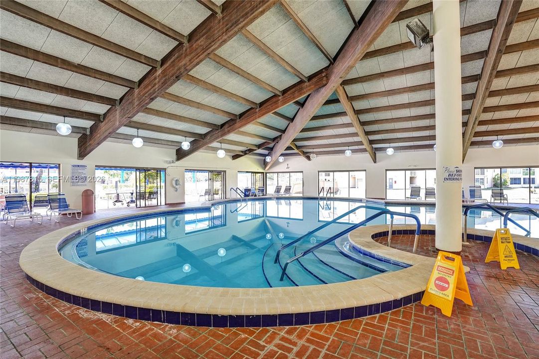 Activo con contrato: $89,000 (2 camas, 2 baños, 850 Pies cuadrados)
