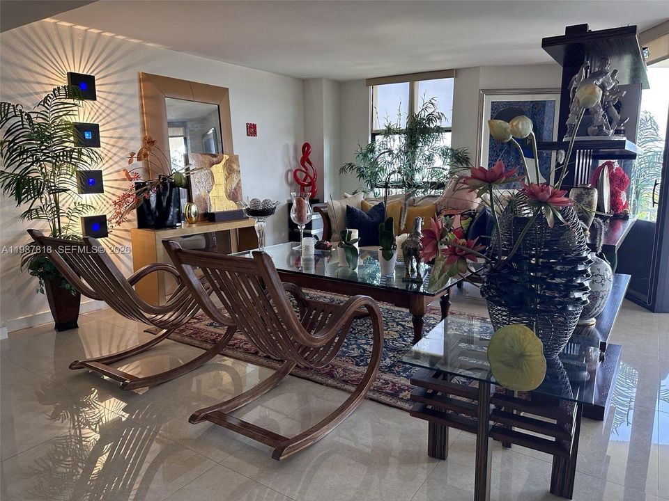 For Sale: $739,000 (3 beds, 2 baths, 1913 Square Feet)