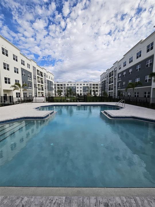 В аренду: $2,325 (3 спален, 2 ванн, 0 Квадратных фут)