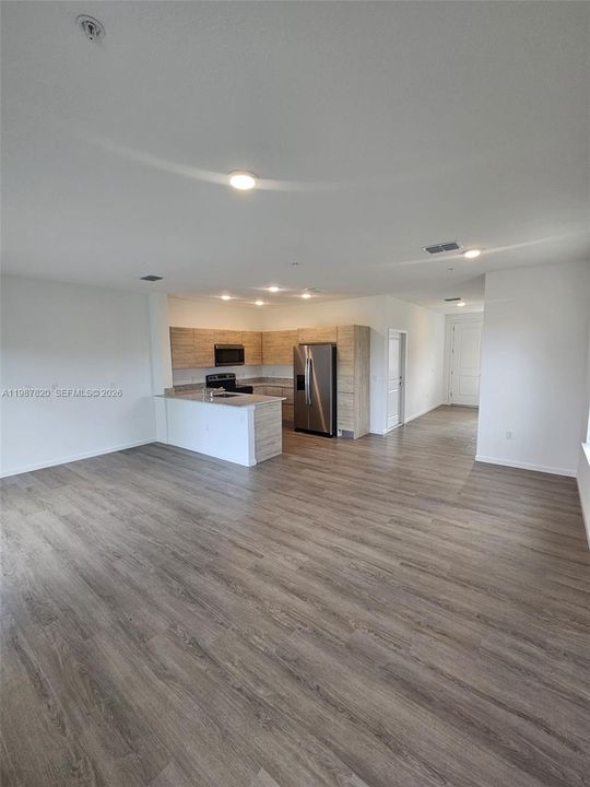 В аренду: $2,325 (3 спален, 2 ванн, 0 Квадратных фут)