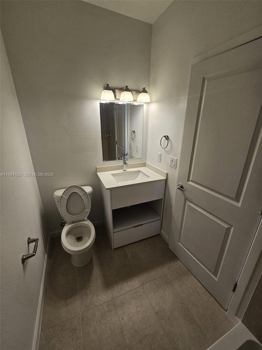В аренду: $2,325 (3 спален, 2 ванн, 0 Квадратных фут)