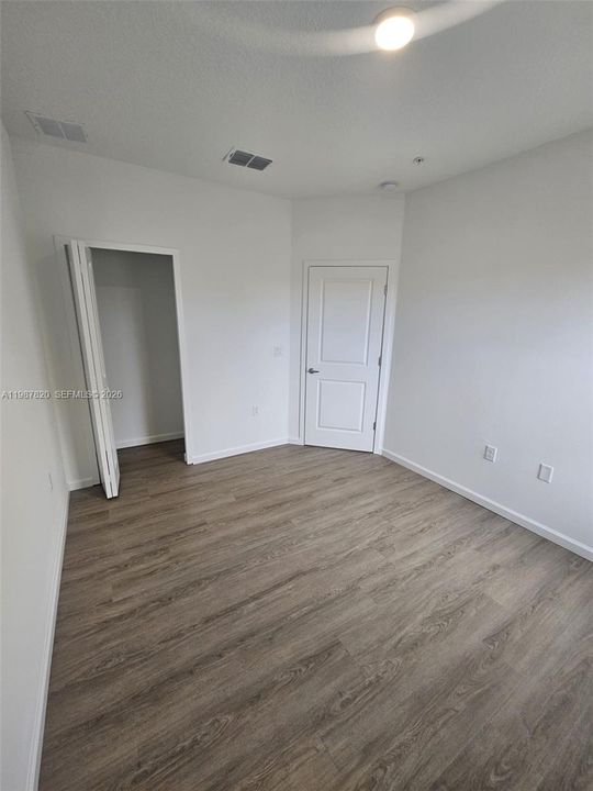 В аренду: $2,325 (3 спален, 2 ванн, 0 Квадратных фут)