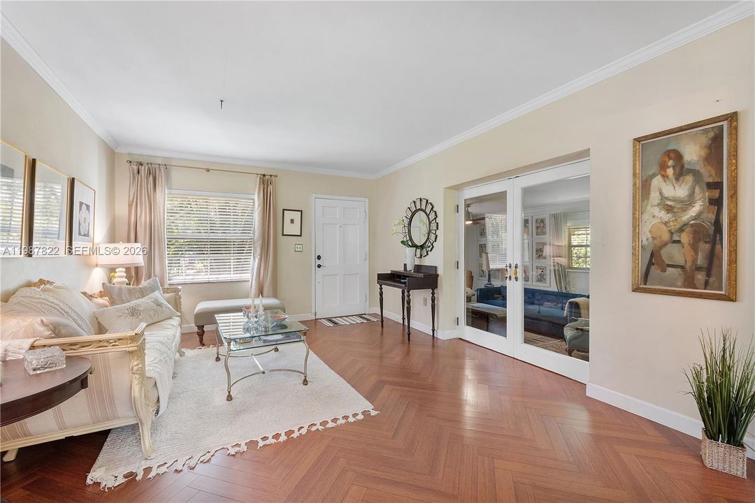 Vendido Recientemente: $995,000 (3 camas, 2 baños, 1980 Pies cuadrados)