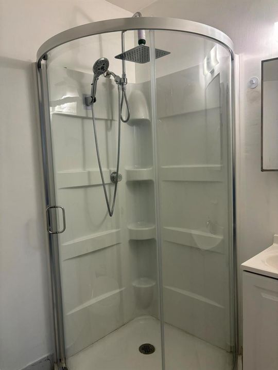 1141 bath 2