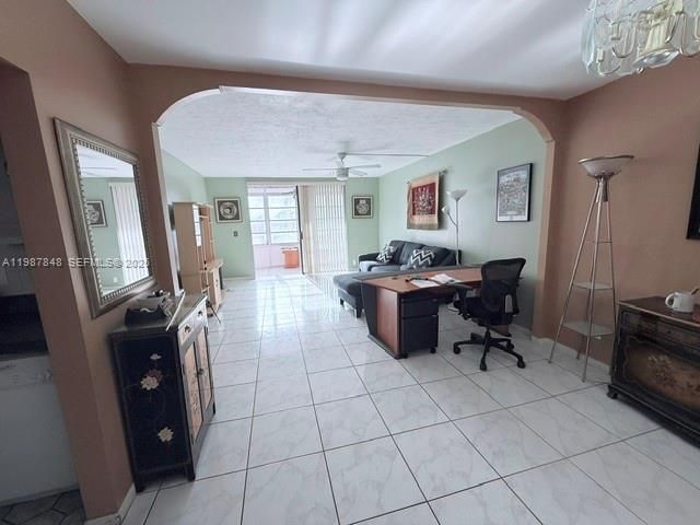 For Sale: $80,000 (1 beds, 1 baths, 748 Square Feet)