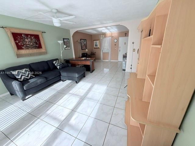 For Sale: $80,000 (1 beds, 1 baths, 748 Square Feet)