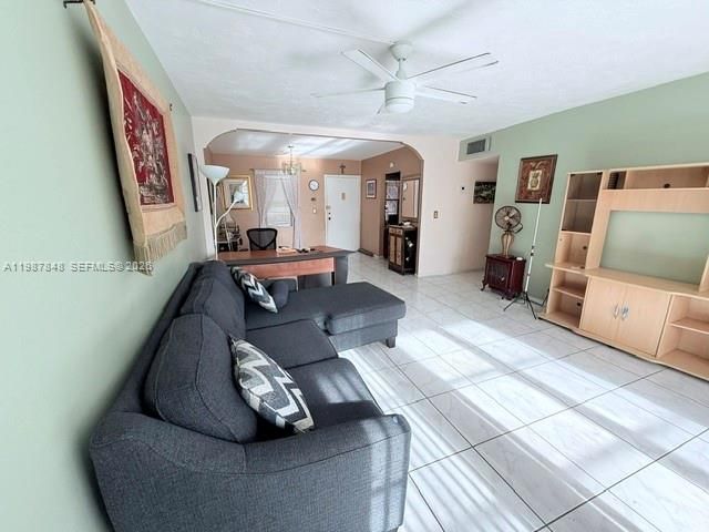 For Sale: $80,000 (1 beds, 1 baths, 748 Square Feet)