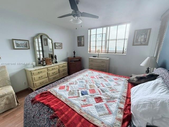 For Sale: $80,000 (1 beds, 1 baths, 748 Square Feet)