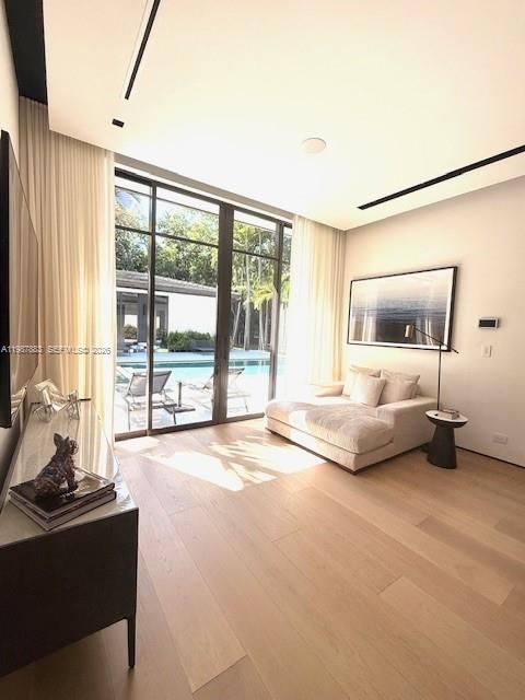 En Venta: $13,999,999 (7 camas, 7 baños, 6345 Pies cuadrados)