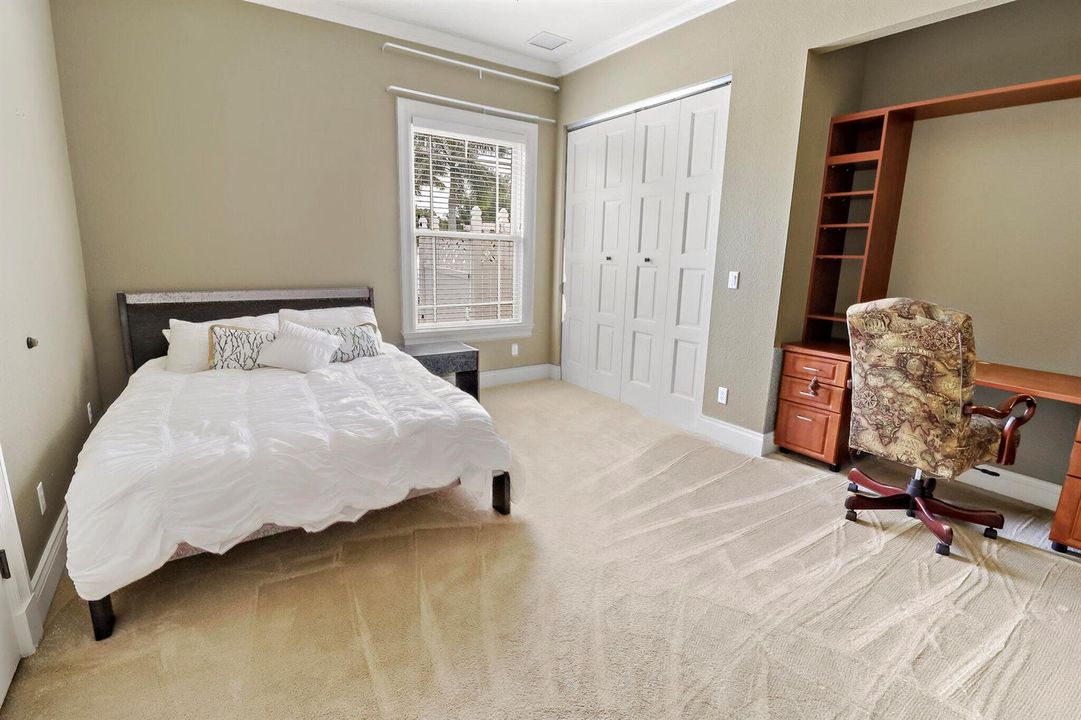 9 Guest Bedroom 2