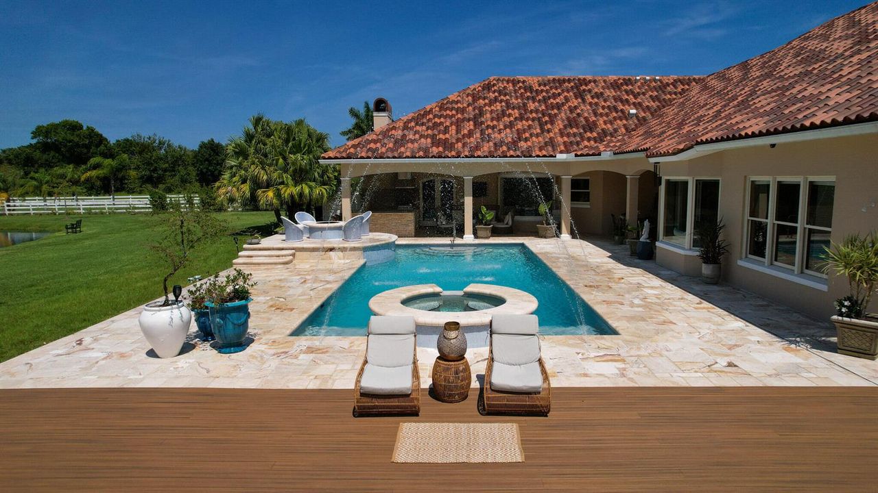 2 Pool (2)