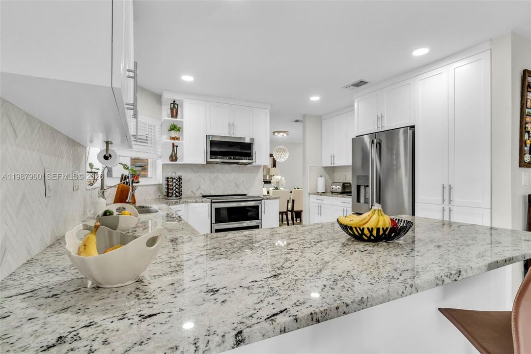 Recently Sold: $829,000 (4 beds, 3 baths, 2096 Square Feet)