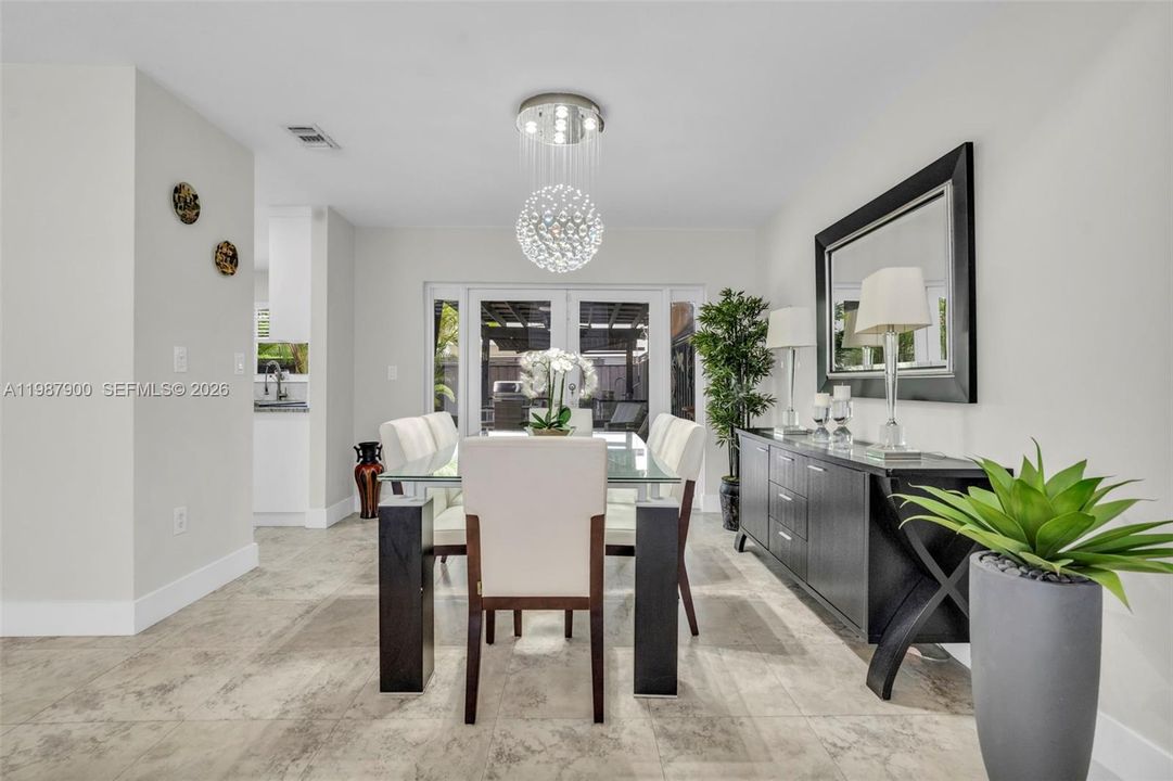 Recently Sold: $829,000 (4 beds, 3 baths, 2096 Square Feet)