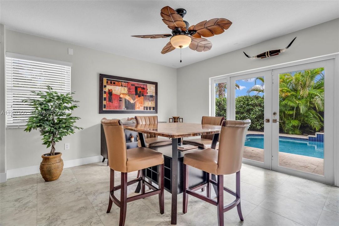 Recently Sold: $829,000 (4 beds, 3 baths, 2096 Square Feet)