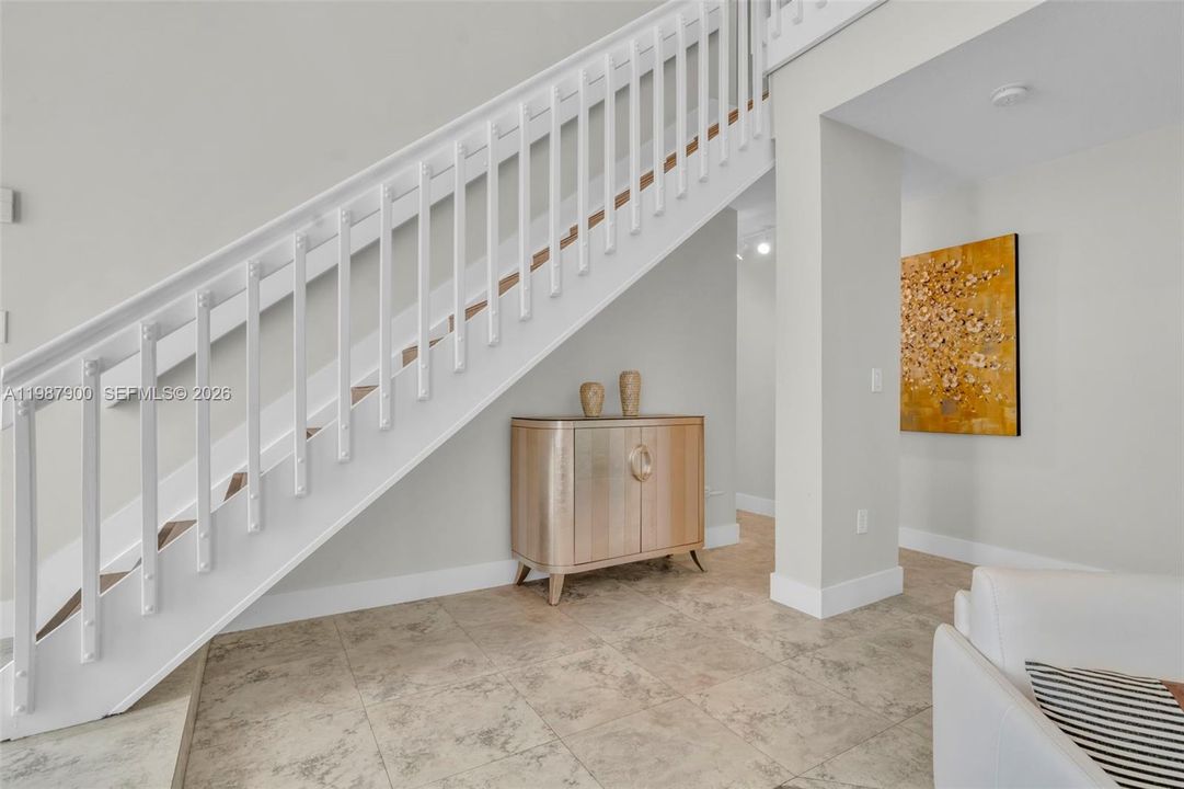 Recently Sold: $829,000 (4 beds, 3 baths, 2096 Square Feet)