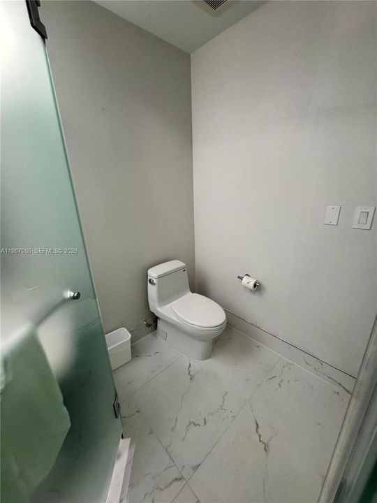 На продажу: $120,000 (1 спален, 1 ванн, 705 Квадратных фут)