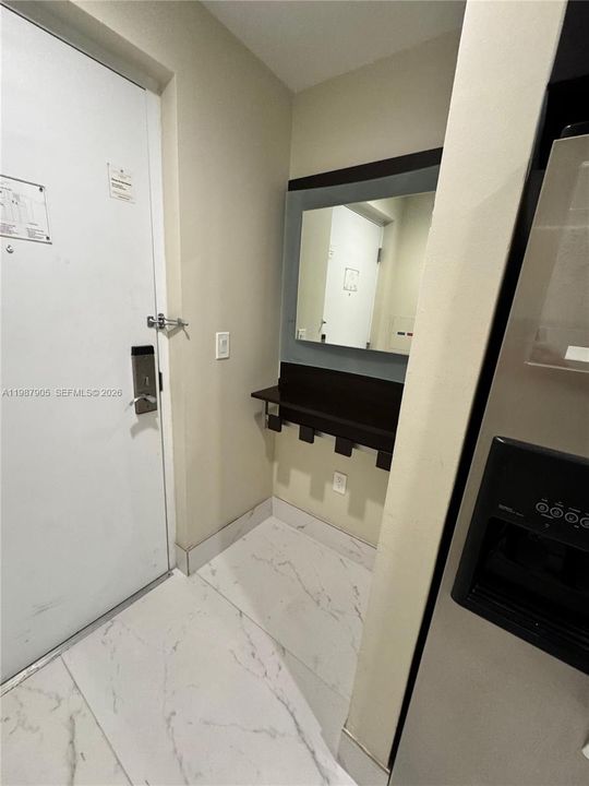 На продажу: $120,000 (1 спален, 1 ванн, 705 Квадратных фут)