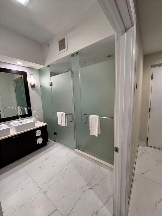 На продажу: $120,000 (1 спален, 1 ванн, 705 Квадратных фут)