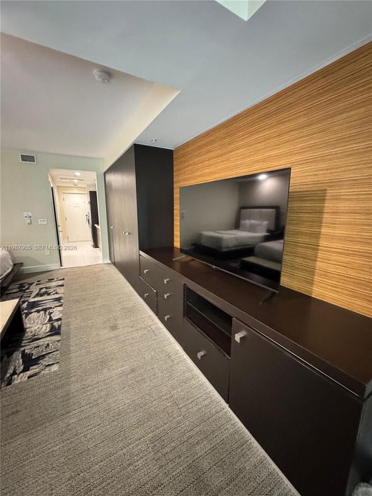 На продажу: $120,000 (1 спален, 1 ванн, 705 Квадратных фут)