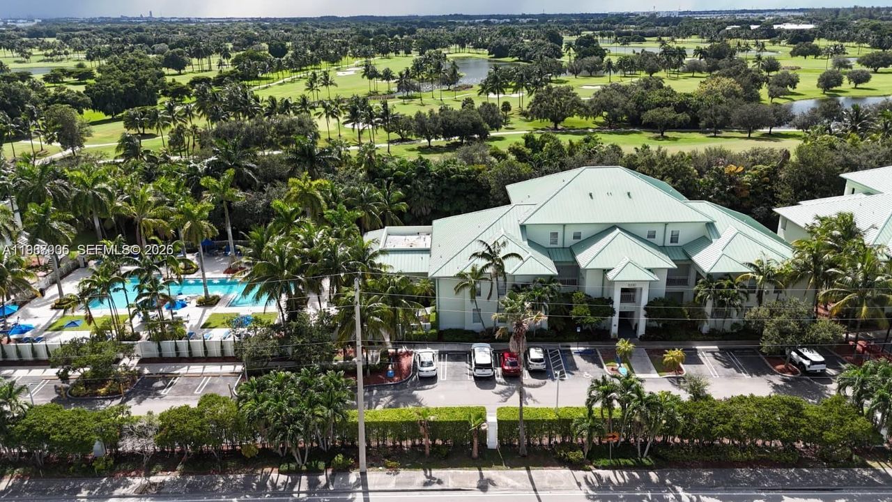 На продажу: $120,000 (1 спален, 1 ванн, 705 Квадратных фут)