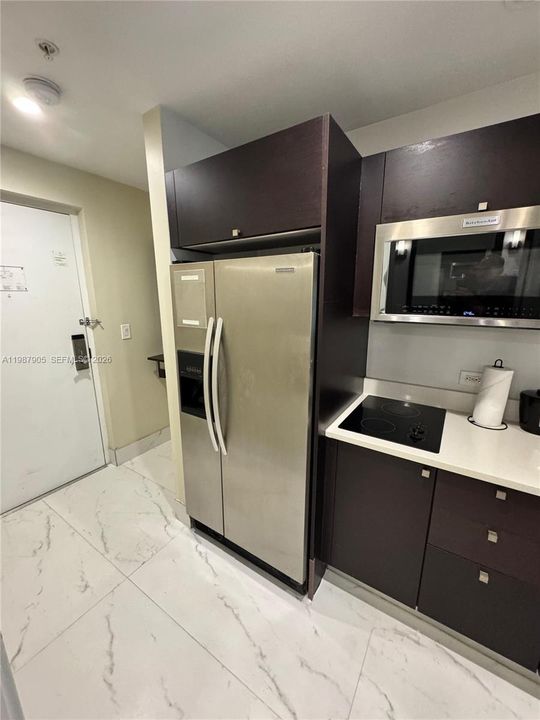 На продажу: $120,000 (1 спален, 1 ванн, 705 Квадратных фут)