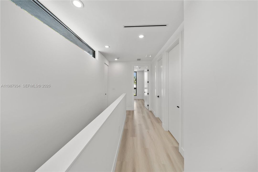 En Venta: $2,499,000 (5 camas, 3 baños, 3056 Pies cuadrados)