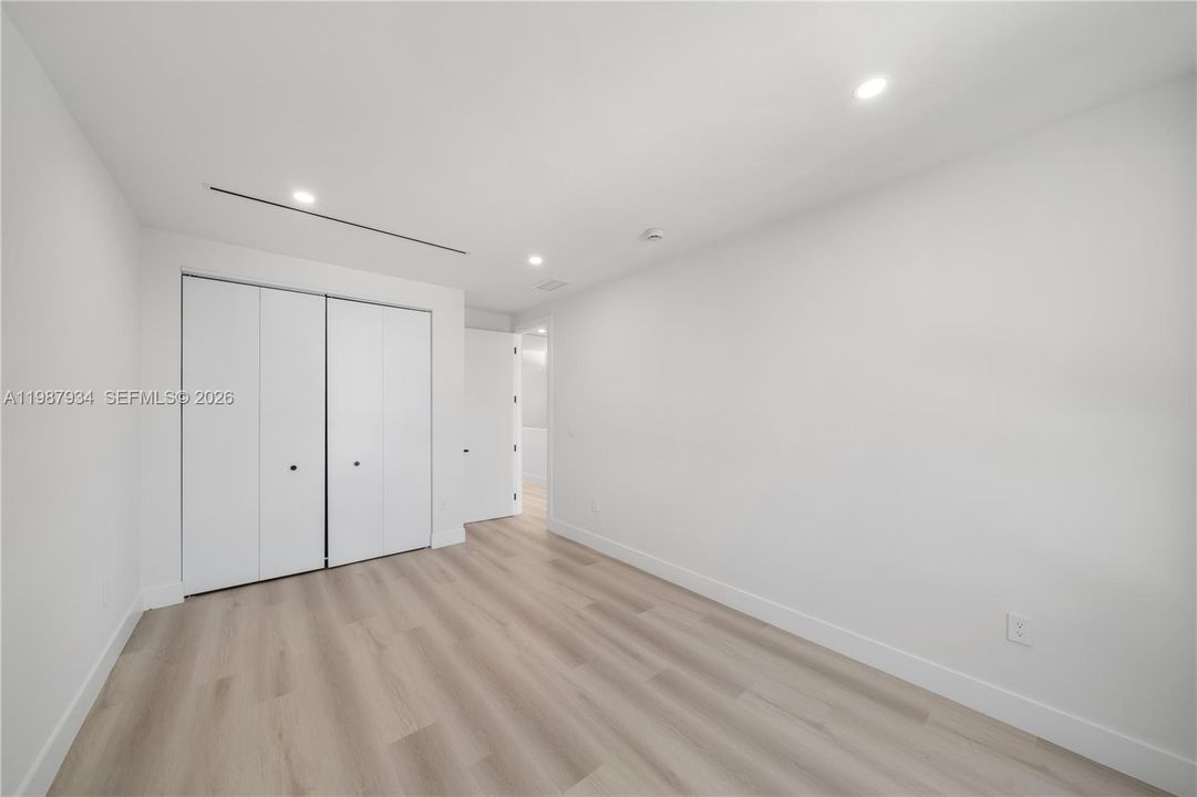 En Venta: $2,499,000 (5 camas, 3 baños, 3056 Pies cuadrados)