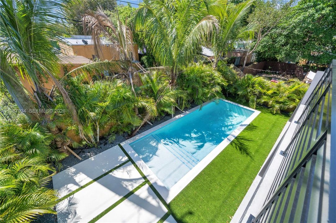 En Venta: $2,499,000 (5 camas, 3 baños, 3056 Pies cuadrados)