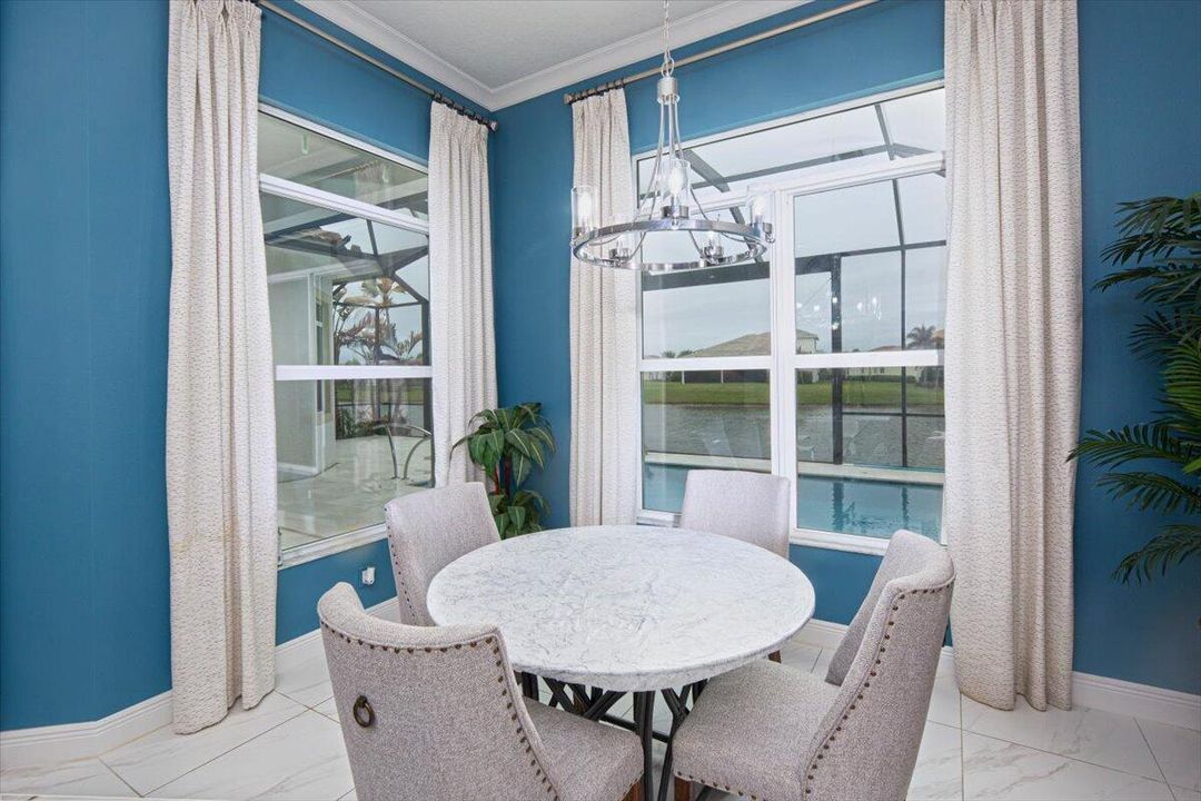 Breakfast area