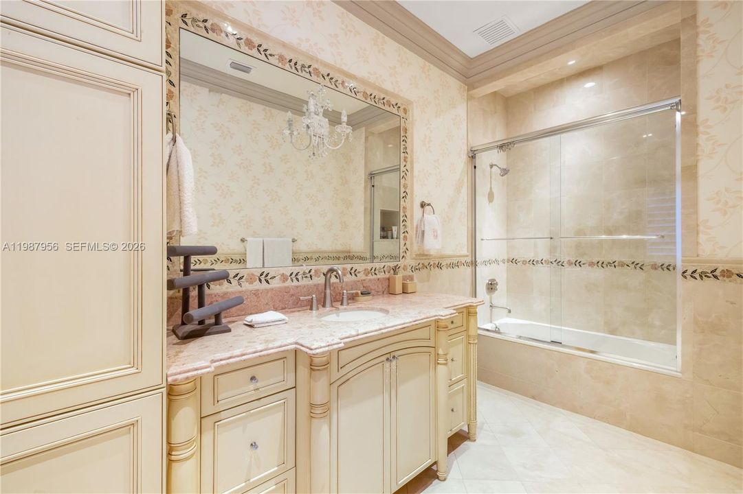 На продажу: $18,500,000 (9 спален, 8 ванн, 9997 Квадратных фут)