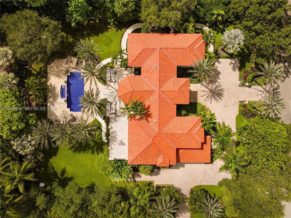 На продажу: $18,500,000 (9 спален, 8 ванн, 9997 Квадратных фут)