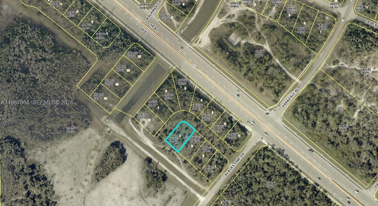待售: $150,000 (0.31 acres)