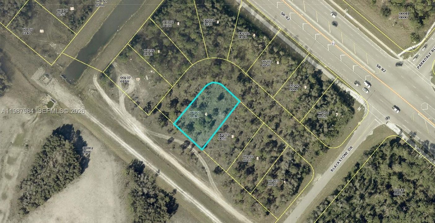 待售: $150,000 (0.31 acres)